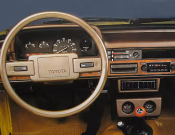 Panel frontal Toyota HI-LUX 4WD Short Box [Worldwide] (RN36) '1981–83