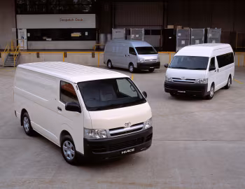 Toyota Hiace '2004–10