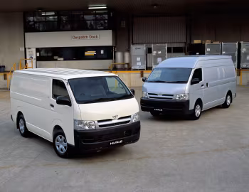 Toyota Hiace '2004–10