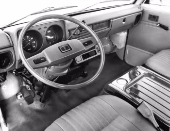 Panel frontal Toyota Hiace [EU-spec] '1977–83