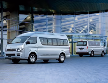 Toyota Hiace '2004–10