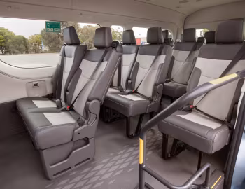 Interior Toyota Hiace Commuter GL [Australia] '2019–pr.