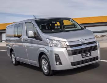 Toyota Hiace LWB Crew Van [Australia] '2019–pr.