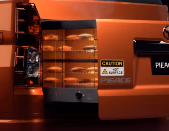 Toyota Hiace "Pieace" Convertible '2019