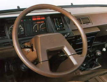 Panel frontal Toyota Hiace Van [LHD] '12.1982–08.1989