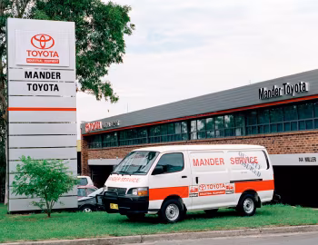 Toyota Hiace Van [Australia] (H100) '1999–2004