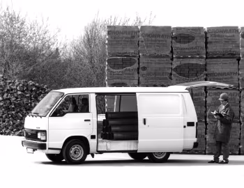 Toyota Hiace Van [LHD] '12.1982–08.1989