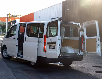 Toyota Hiace ZR Cargo Van Barn Door [New Zealand] '2023–pr.