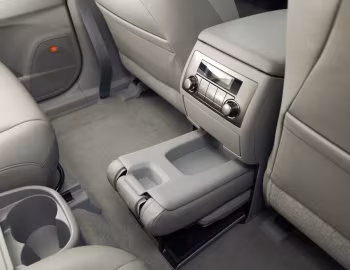 Interior 2008–10 Toyota Highlander [North America] (XU40) '07.2007–10