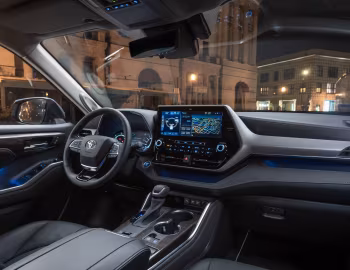 Interior Toyota Highlander Hybrid AWD-i [EU-spec] '2020–pr.