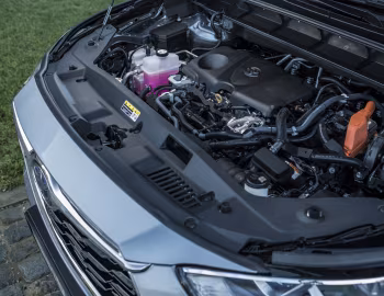Bajo el capó Toyota Highlander Hybrid [EU-spec] '2020–pr.