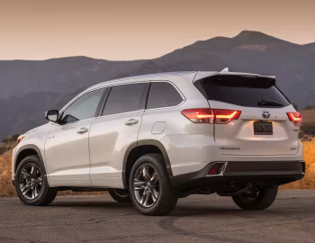 2017–19 Toyota Highlander Limited Hybrid (XU50) '2016–19