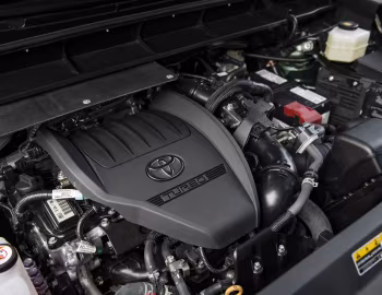 Bajo el capó 2023–pr. Toyota Highlander Turbo Limited AWD [North America] '2022–pr.