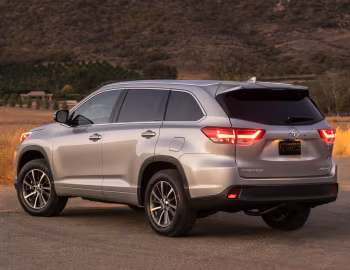 2017–19 Toyota Highlander XLE (XU50) '2016–19