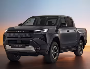 Toyota Hilux Invincible BEV Double Cab [EU-spec] '2026