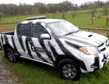 Toyota Hilux Double Cab "Zebra striped" [UK-spec] '2008