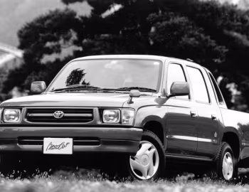 Toyota Hilux Double Cab 2WD [Japan] '1997–2001