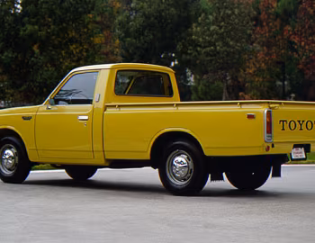 1974 Toyota Long Bed 2000 [US-spec] (RN27) '1973–74