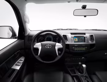 Panel frontal Toyota Hilux Invincible Double Cab '2013–15