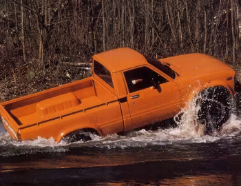 Toyota HI-LUX 4WD Short Box [Worldwide] (RN36) '1979–81