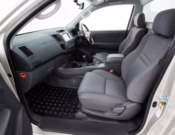 Interior Toyota Hilux SR Single Cab 4×4 [Australia] '2011–15