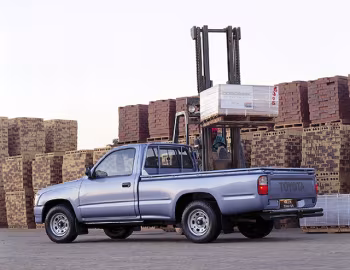 Toyota Hilux 2000 SR Single Cab [South Africa] '1997–2001