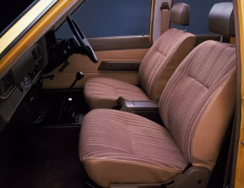 Interior Toyota HILUX 4WD 2400 Diesel Double Cab SR [Japan] (N-LN65) '11.1983–08.1986