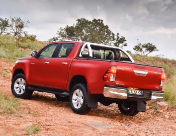 Toyota Hilux 4×4 Raider Double Cab [South Africa] '2016–18
