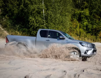 Toyota Hilux 4×4 Xtra Cab [Worldwide] '2015–20