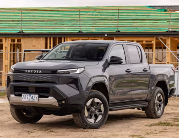 Toyota Hilux BEV SR5 Double Cab [Australia] '2026