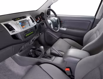 Interior Toyota Hilux Double Cab [South Africa] '2011–16
