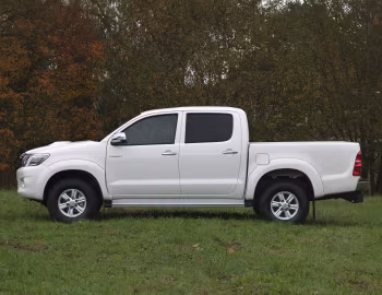 Toyota Hilux Double Cab [UK-spec] '2011–16