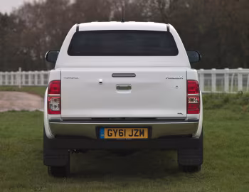 Toyota Hilux Double Cab [UK-spec] '2011–16