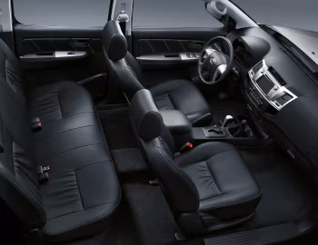 Interior Toyota Hilux Double Cab '2011–15
