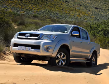 Toyota Hilux Double Cab [South Africa] '2008–11
