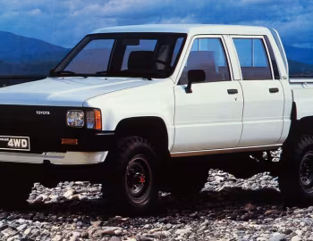 Toyota Hilux Double Cab 4WD [EU-spec] '1983–88