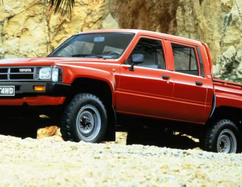 Toyota Hilux Double Cab 4WD [EU-spec] '1983–88