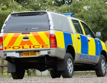 Toyota Hilux Double Cab Police [UK-spec] '2005–08