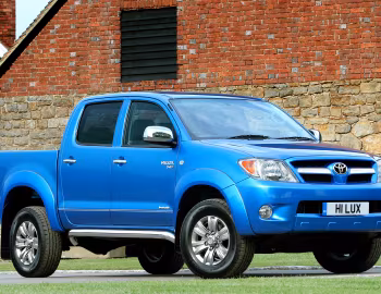 Toyota Hilux Double Cab [UK-spec] '2005–08