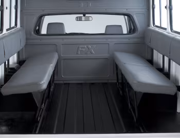 Interior Toyota Hilux FX '2009–pr.