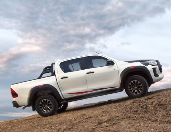Toyota Hilux GR-S [Latam] '2022–pr.