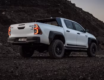 Toyota Hilux GR Sport Double Cab [Middle East] '2023–pr.