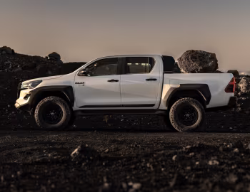 Toyota Hilux GR Sport Double Cab [Middle East] '2023–pr.