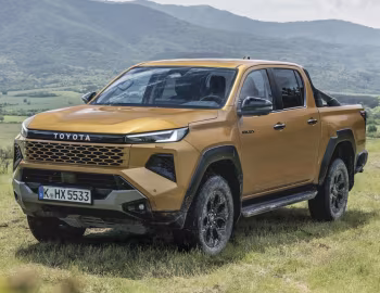Toyota Hilux Hybrid 48V Invincible Double Cab [EU-spec] '2026