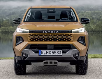 Toyota Hilux Hybrid 48V Invincible Double Cab [EU-spec] '2026