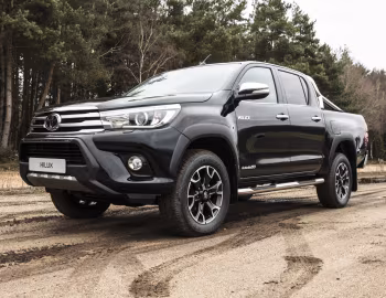Toyota Hilux "Invincible 50 Chrome Edition" Double Cab '2018