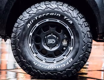 Toyota Hilux "Invincible 50" Double Cab by Arctic Trucks [UK-spec] '2018