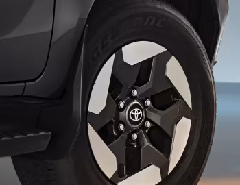 Toyota Hilux Invincible BEV Double Cab [EU-spec] '2026