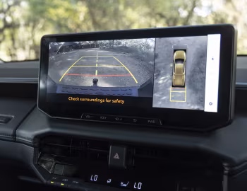 Interior Toyota Hilux Raider X Xtra Cab [South Africa] '2026