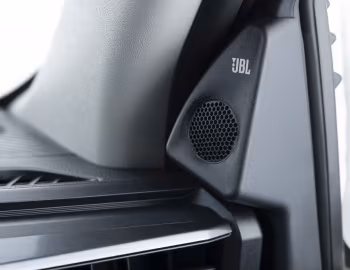 Interior Toyota Hilux Raider X Xtra Cab [South Africa] '2026